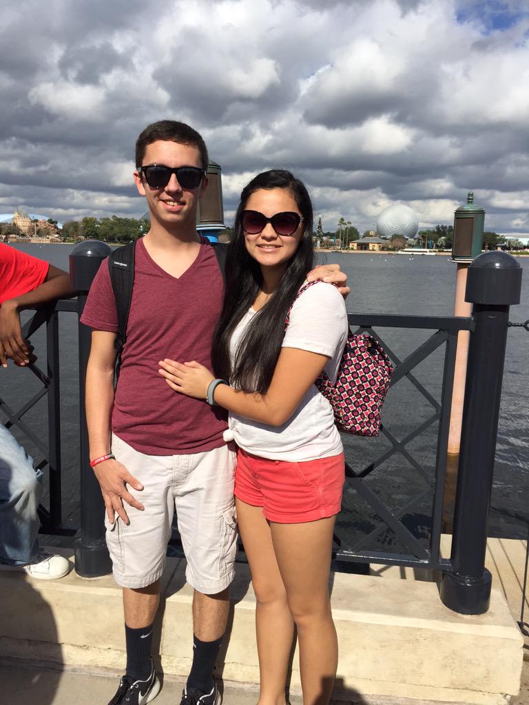 sjmeyrs's tweet photo. Vote your favorite couple for prom 💕💕 #throwbacktodisney http://t.co/zWg3fsoC9G