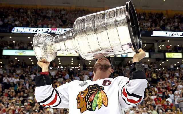 Happy birthday to Captain Serious, Mr.Jonathan Toews, 3 WJ gold, 2 Olympic gold, 2 cups and he\s only 27 