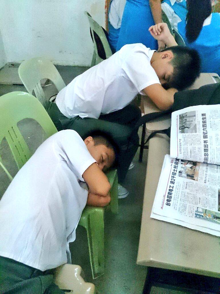 djl_6's tweet photo. Miss sleeping like that in class 😂 #4P3 http://t.co/mQm67DF9bb