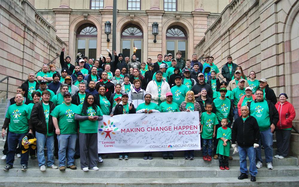 tenfoldorg's tweet photo. A huge thank you to @comcast @ComcastImpact for helping us out at TLC :) #CCDay #CCDay2015 http://t.co/HDWtdlTqk6