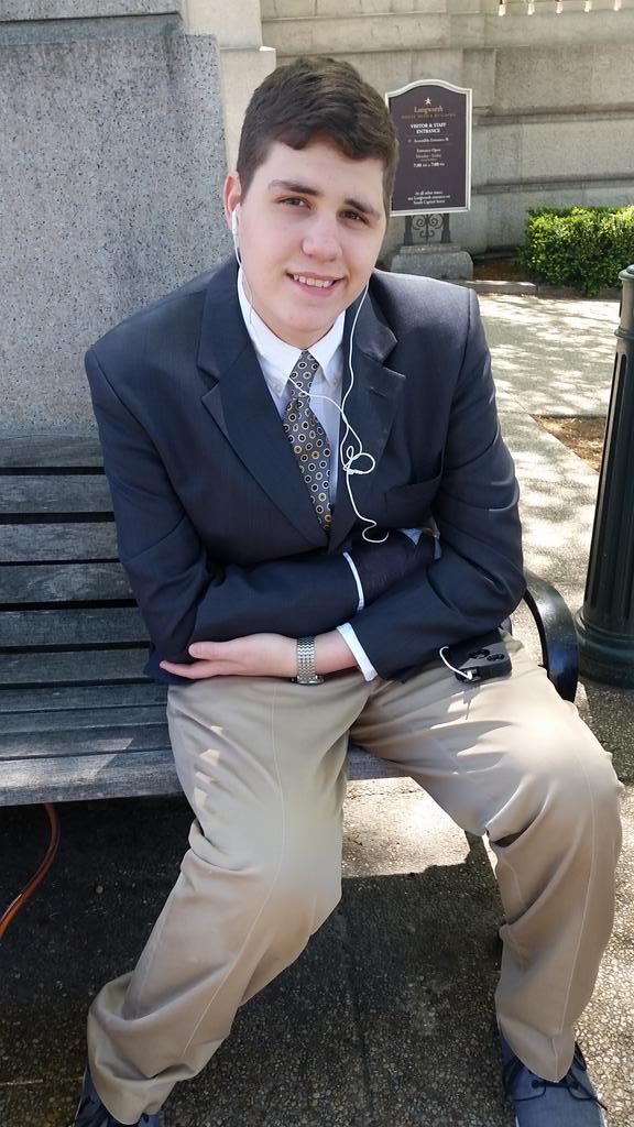 ryley_strong's tweet photo. Nice day in D.C. http://t.co/lkRHqW52Re