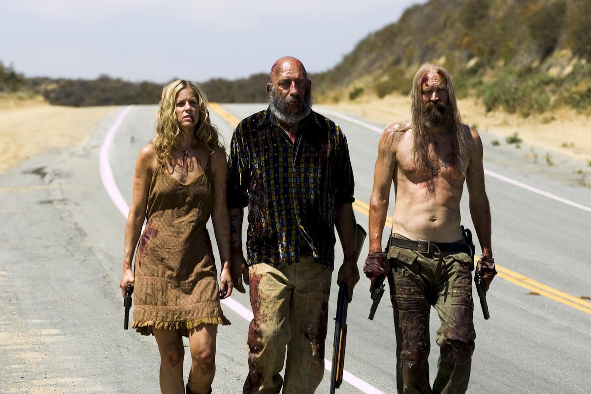 hottprncss's tweet photo. #TheDevilsRejects will stop at nothing to survive. - http://t.co/9qJ8o21ksF http://t.co/XZVj6r66BT