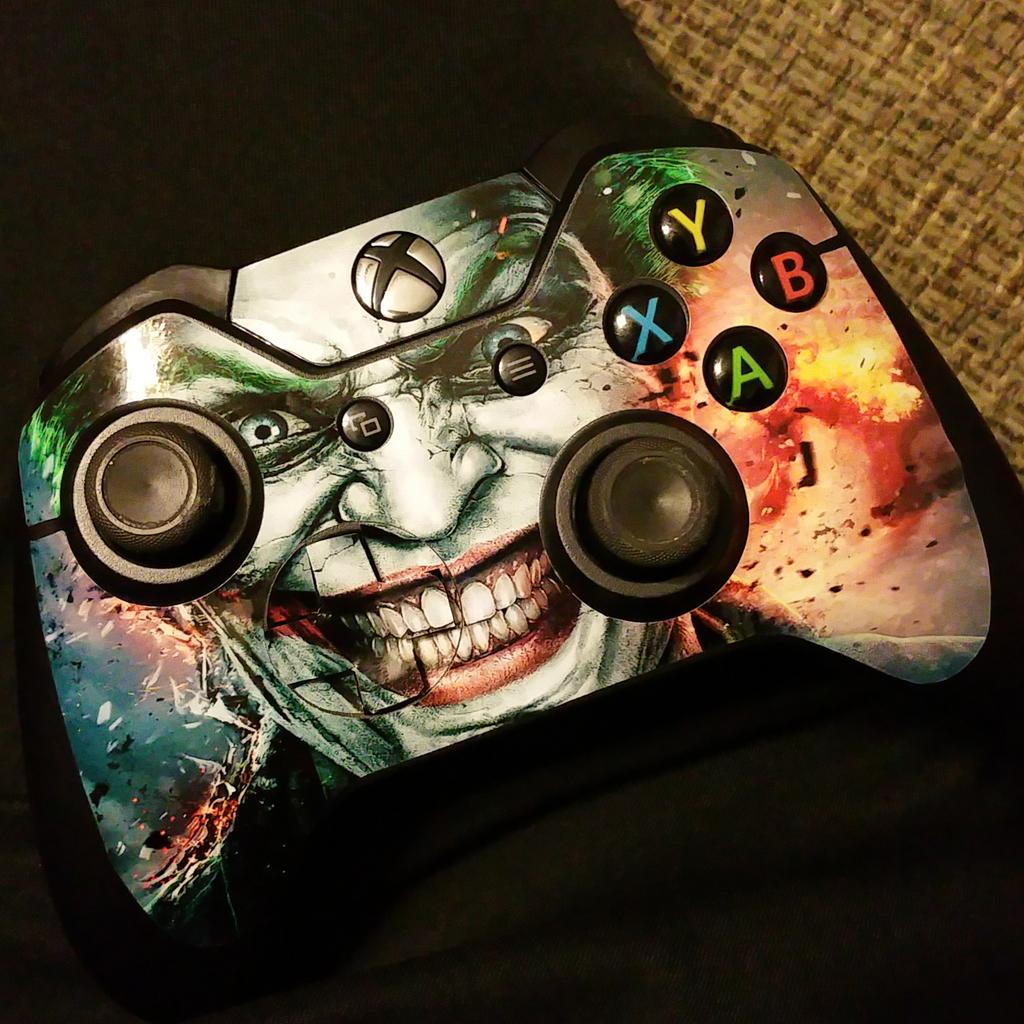 My Xbox One controller skin is badass! #XboxOne #TheJoker #ControllerSkin