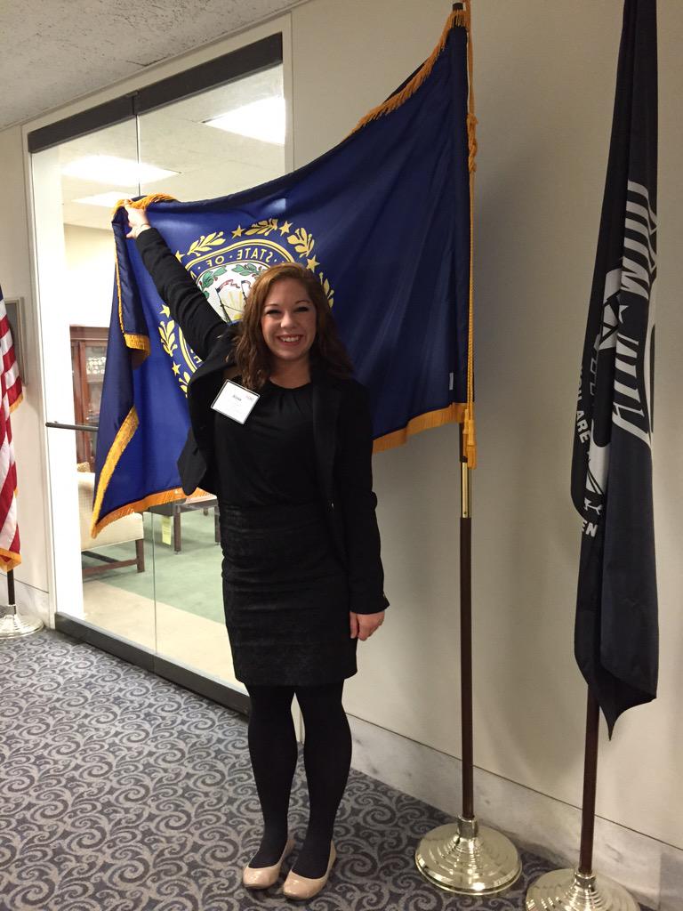 AlexxSchlieder's tweet photo. #fgrc #passCHIA @SenatorShaheen so happy to speak with you about S 1002 this morning #greekDC http://t.co/m7KO9AF0Ql