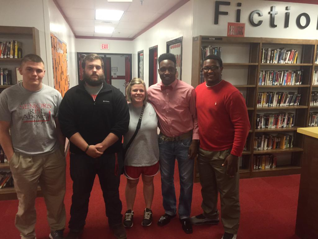 They wanted a picture with "Mama Carrie". #ALL_IN #WeAreNewport #FAMILY