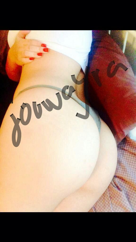 مساء الخير حبايبي يلي يبيني يجيني من الاخر وبدون كلام فاضي الخاص مفتوح للجادين بس👄👅