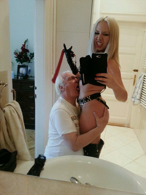 Bill, Mofos)) http://t.co/7KI0rQYnzg