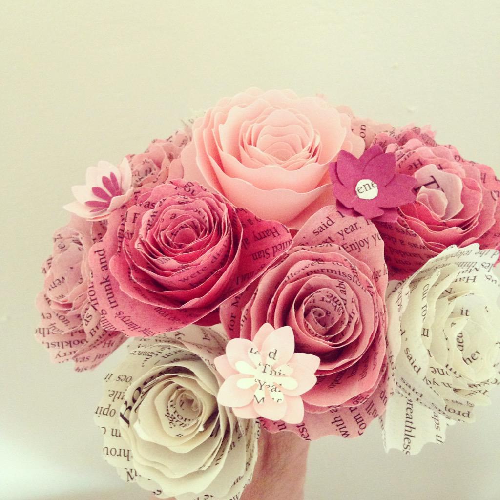 Hope all of you from #suffolkhour are having a good week I'm back to finishing these Harry Potter roses tomorrow