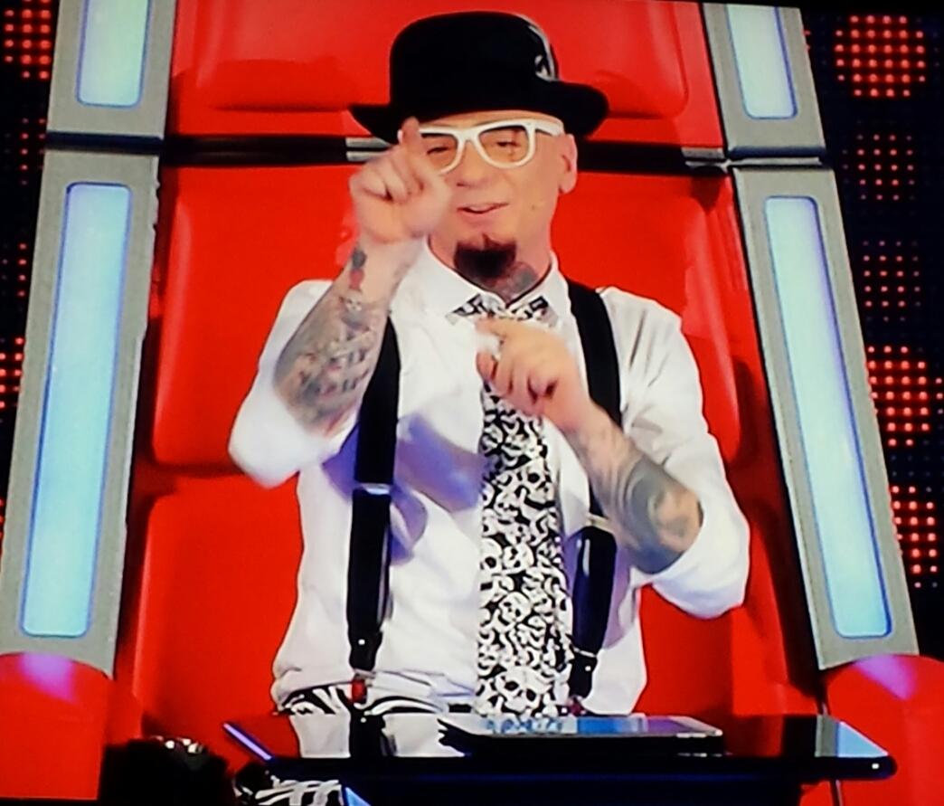 Jey96's tweet photo. @jaxofficial #tvoi che classe zio! ❤ http://t.co/2HeNuJfBYa