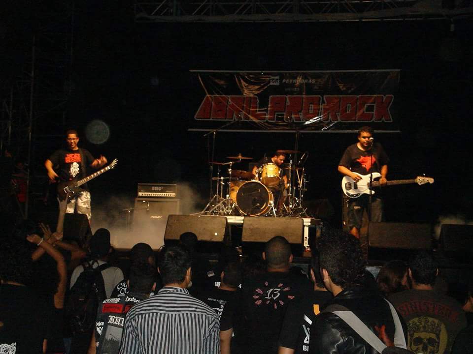 lepragrind's tweet photo. Grindcore.... http://t.co/GuwjVKRiY0