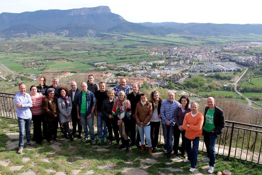 ChaJacetania's tweet photo. El mejor equipo para #Jaca. Aires nuevos para una ciudad estancada @chunta @cope_jaca @pepesoro @Chobentu @ajovin http://t.co/hFDiy1SWuj