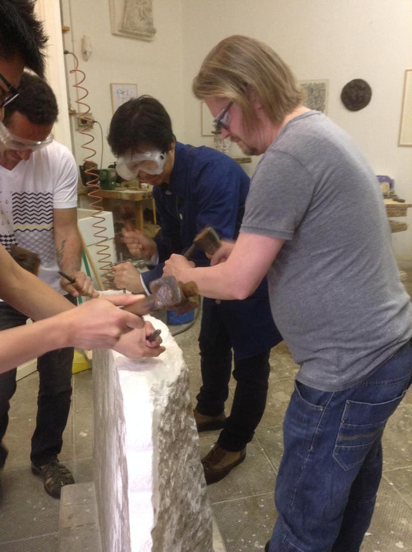 BelottiSere's tweet photo. Working in the Peter Rockwell's studio! http://t.co/GWc9jFq26q