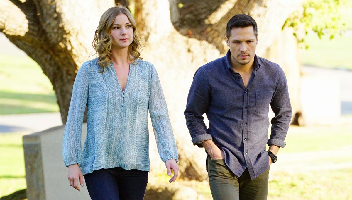 usweekly's tweet photo. Say it ain't so! #Revenge has officially been canceled: http://t.co/DUAXUywaQY http://t.co/YNvRWYjBNl