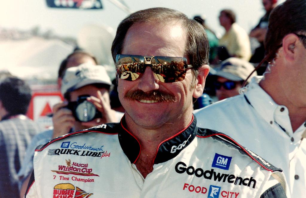 Happy birthday Dale Earnhardt sr. 