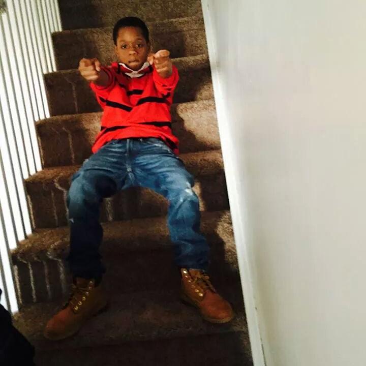 HyniefH's tweet photo. Free ma hittaz , damn they keeping him ma young he only 10yrs old shit getting real !

#FUCKTHELAW
#FREEYAYA http://t.co/ret7zsNe0M