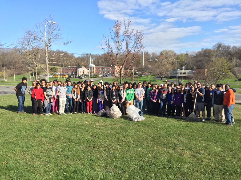Nottingham students cleaned up their campus today for #EarthDay2015! #CleanHam