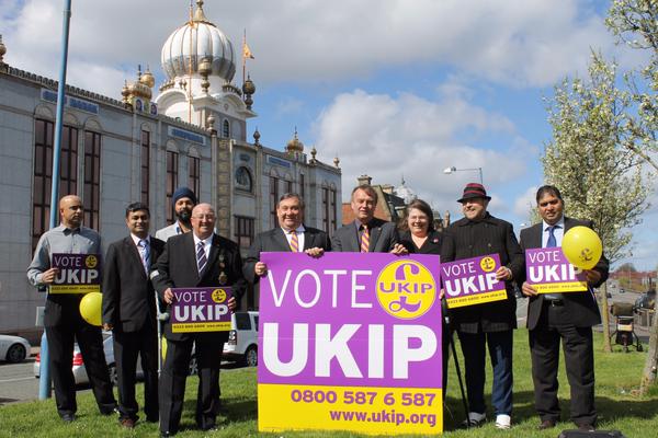 GordonForRugby's tweet photo. Facts, Not Smear from the Gruby Left...... 2 Sikhs, 1 Hindu, 1 Muslim, 2 Jews. Lets debate Policy instead, shall we? http://t.co/5OYPjzZva3