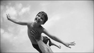 carlaiba's tweet photo. "Ojalá que por cada cien niños que quieran un avión
exista solamente uno que se conforme con unas alas."
@Trokimoki http://t.co/hcsCLzaHIl