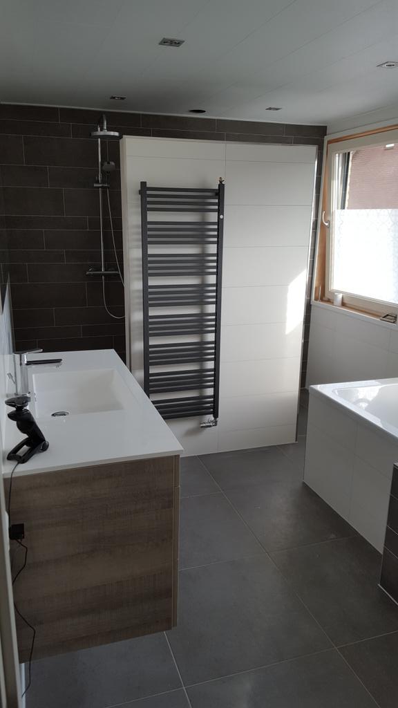 Badkamer opgeleverd van slaapkamer naar badkamer mooie klus