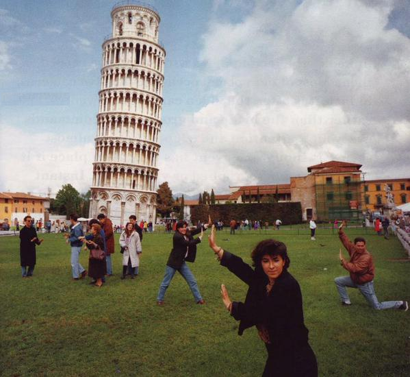 MejoresTwits's tweet photo. El taichi nació en Pisa. http://t.co/fVFuM1MVaX