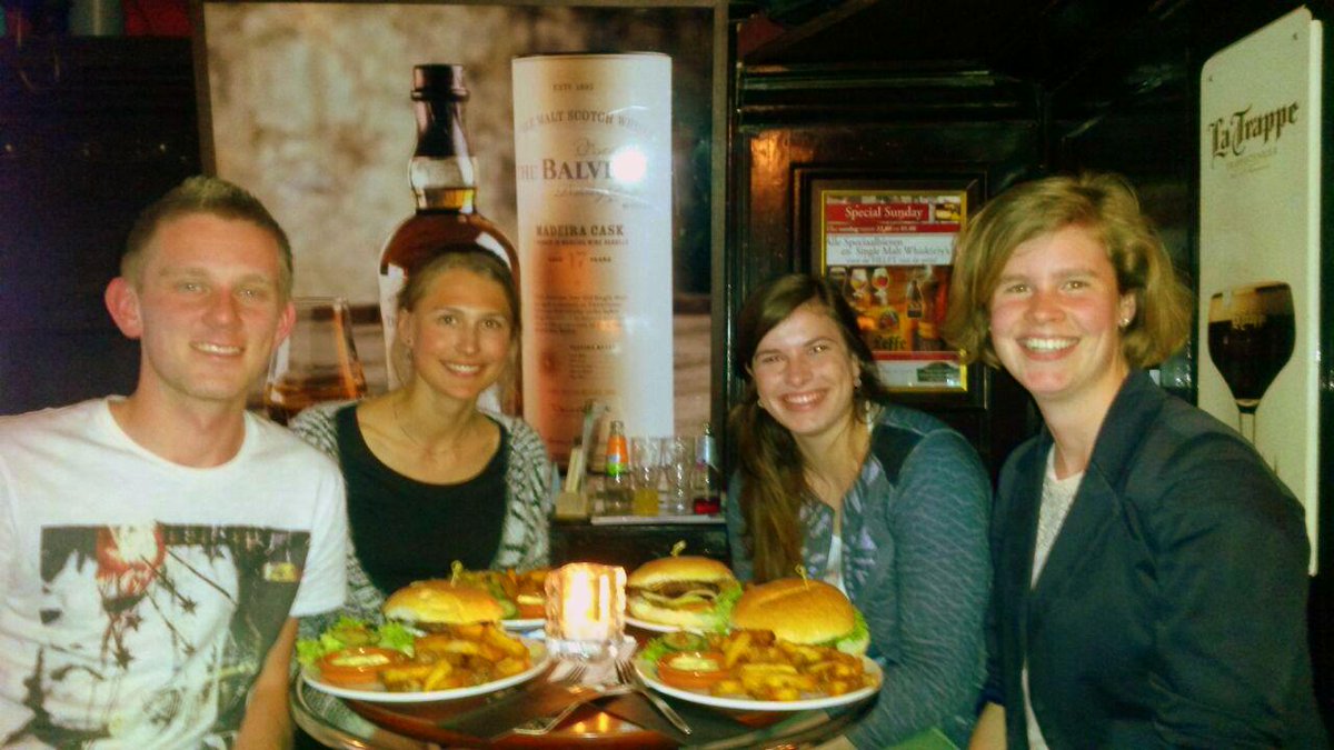 SSHA_RUG's tweet image. Preparing for the Summer School: pubquiz with our Student Comittee!