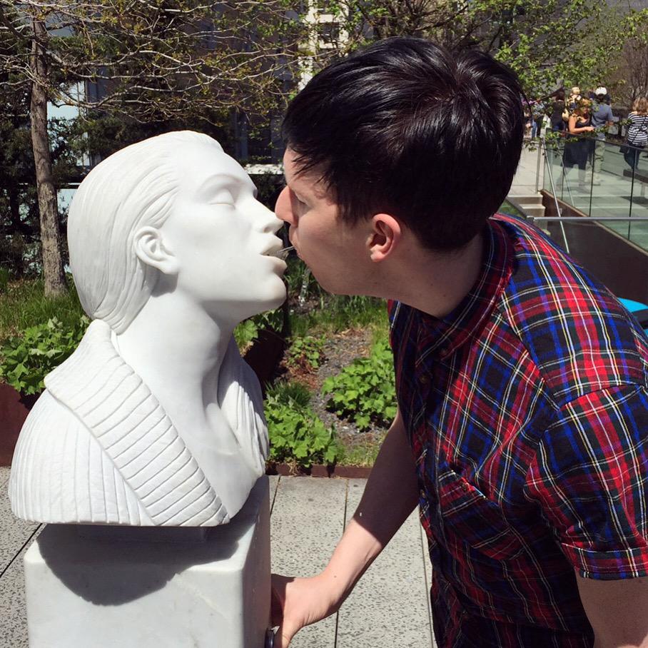 AmazingPhil's tweet photo. Didn't think I'd be getting intimate with a water fountain when I woke up this morning https://t.co/HAFNjIRxSb http://t.co/bFAosjBahW