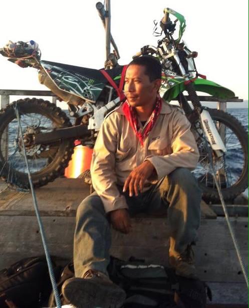 rusdiantoar02's tweet photo. Jalan panjang menuju pulau moyo sumbawa............ http://t.co/FbIOOx1zWC