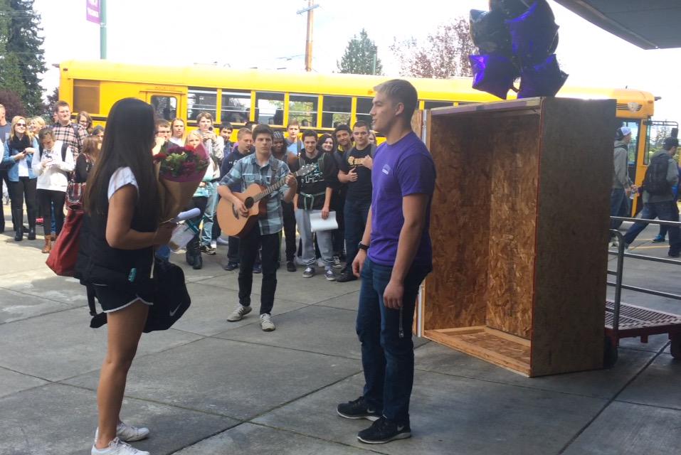 Jake_Douglas9's tweet photo. Mason Beaver is a 1 of a kind guy! #Promposal http://t.co/tjB6m8YnF8