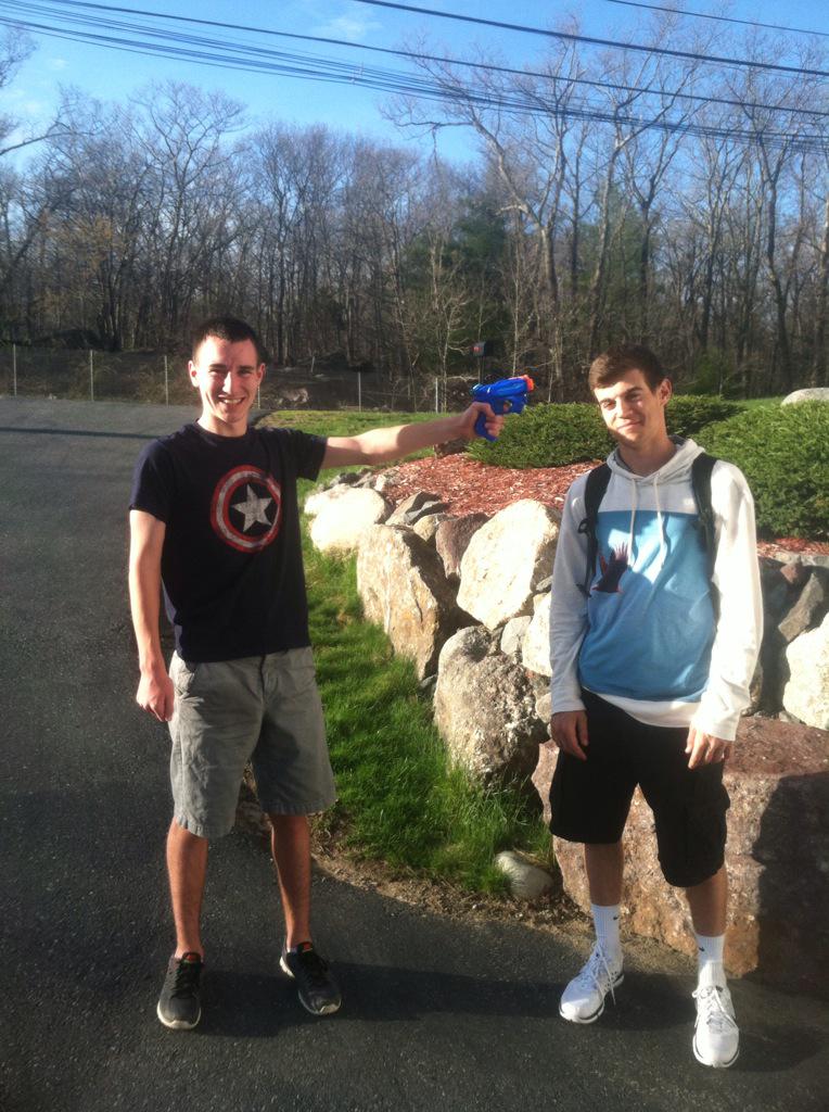 noahtreen's tweet photo. @nahsassassin15 @jagallagher8 #goteeem http://t.co/sn2HdxDdFJ