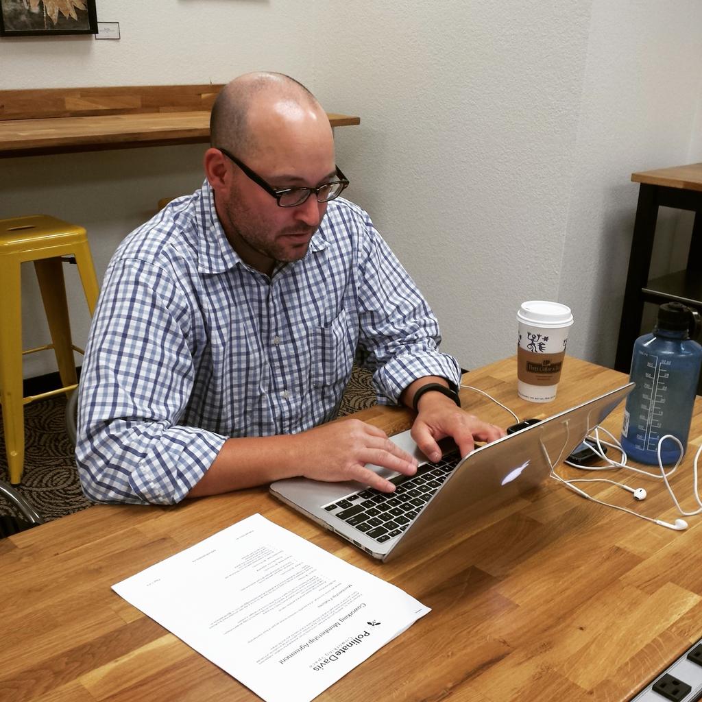 JumpStartDavis's tweet photo. Enjoy a FREE day at Pollinate Davis Coworking tomorrow. 508 Second Street, Suite 208
#ucdavis #davisdowntown #davisca http://t.co/Z8AExMaM6M