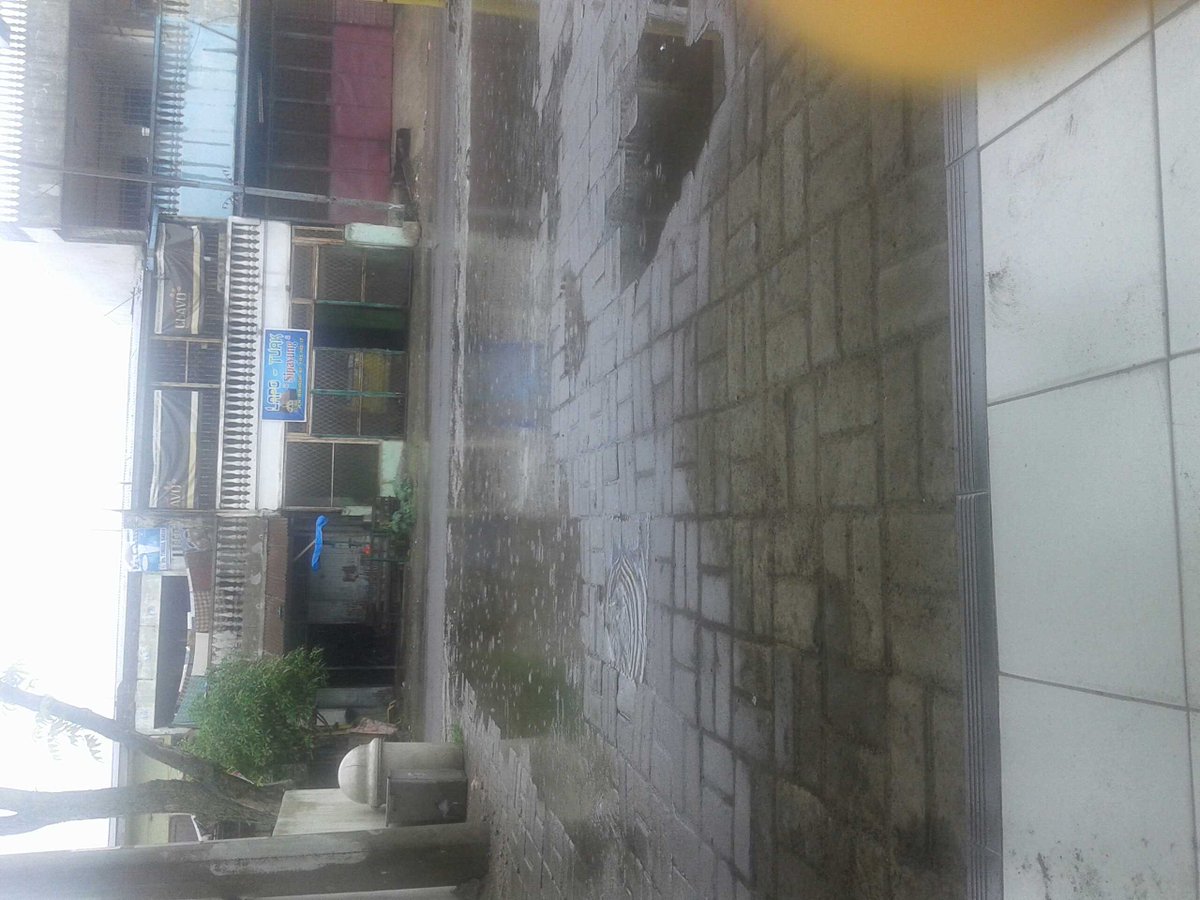 anser_p's tweet photo. aikhhhh.... hujan melulu... http://t.co/QK4A4FeVau