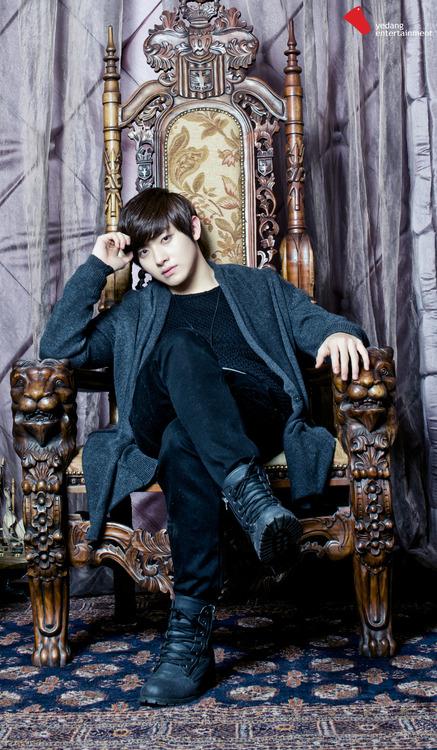 neva4get_urself's tweet photo. 🌸🌻🌼🌹 #CCLOWN #CROWNS #ForeverWithCClown 🌹🌼🌻🌸 http://t.co/ZdWHPlq1KD