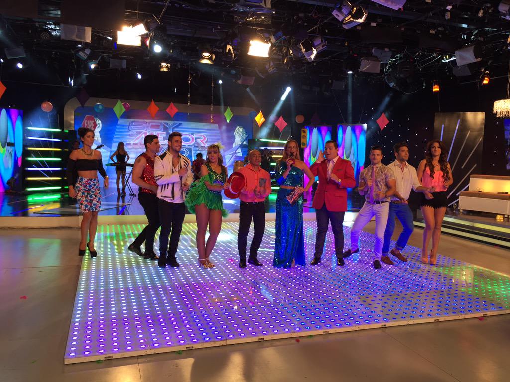 tcsoyelmejor's tweet photo. ¿Quieres ver el show de Oana? Tendrás que esperar hasta mañana. ¡Gracias Ecuador! Mañana se viene #ElVideoVIP. | 9PM http://t.co/geA2CYLtd1