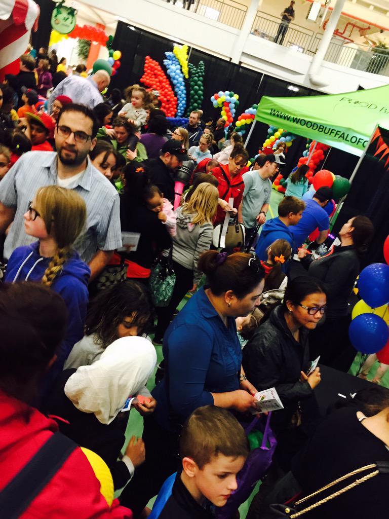 SherryLeeDuncan's tweet photo. So proud of team @ymmFMGA  your participation in today's event 100 Days was #awesome @2015WoodBuffalo @3ThingsForWB http://t.co/y12f1om4xc