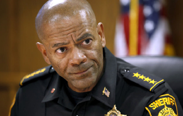 LifeNewsHQ's tweet image. Black Sheriff Says if Black Lives Mattered They’d Protest at Abortion Clinics buff.ly/1IoWCFL #BaltimoreRiots