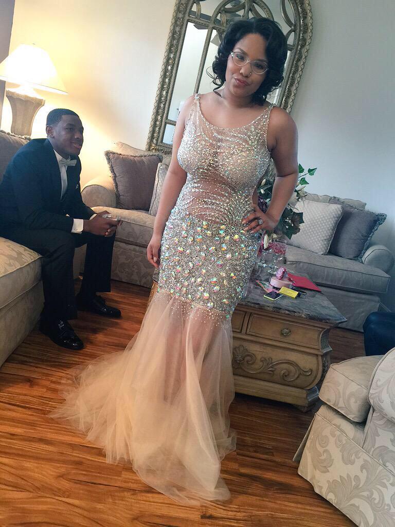 prompics2k15_'s tweet photo. Gorgeous 😍❤️ #Prom2k15 ✨
(@Desi_KeiChae) http://t.co/tGXfMXsSg2