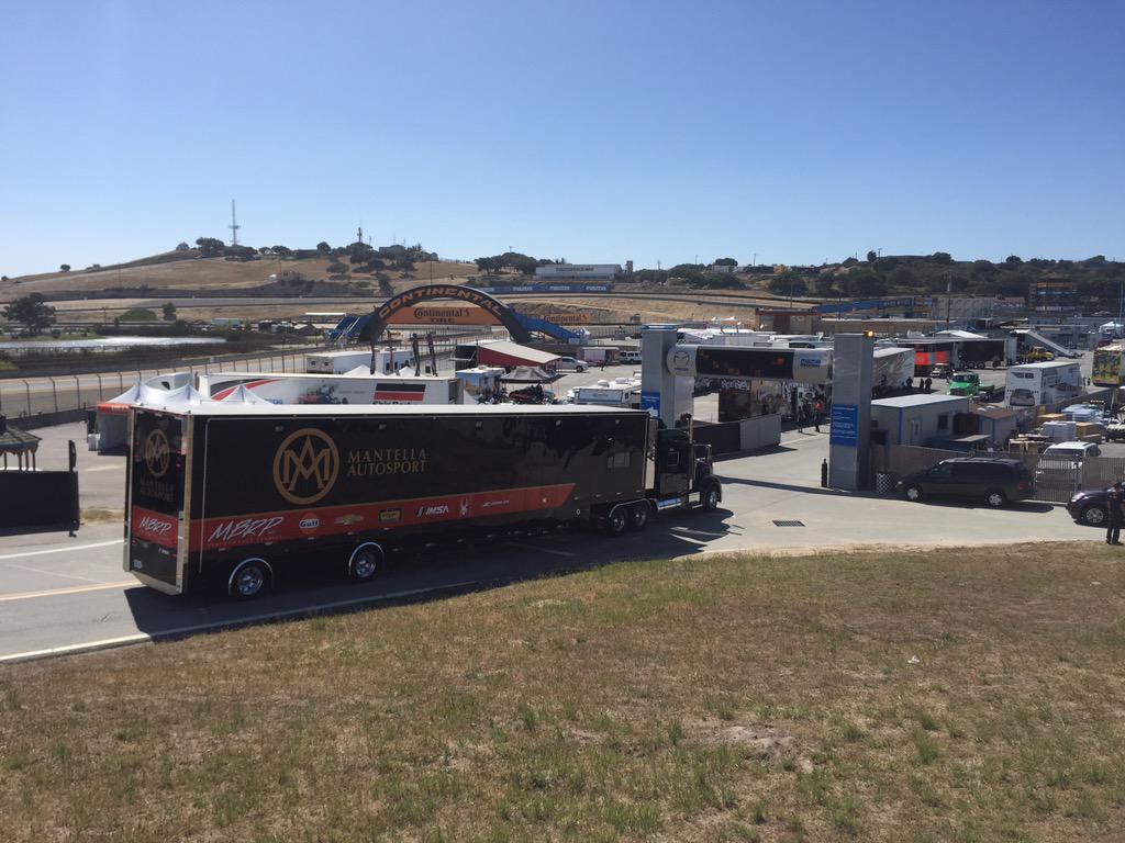 MantellaSport's tweet photo. We are rolling in for race #3 @MazdaRaceway @spyderactive @GulfOil  #LagunaSeca http://t.co/8dIF1wX8aP