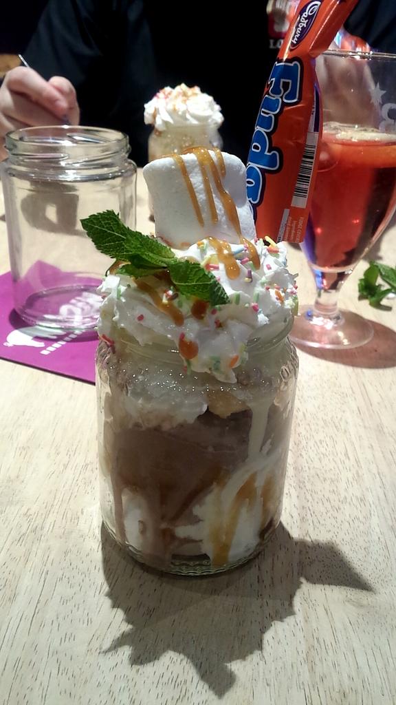 Today's dessert #purplepig #fudge #full