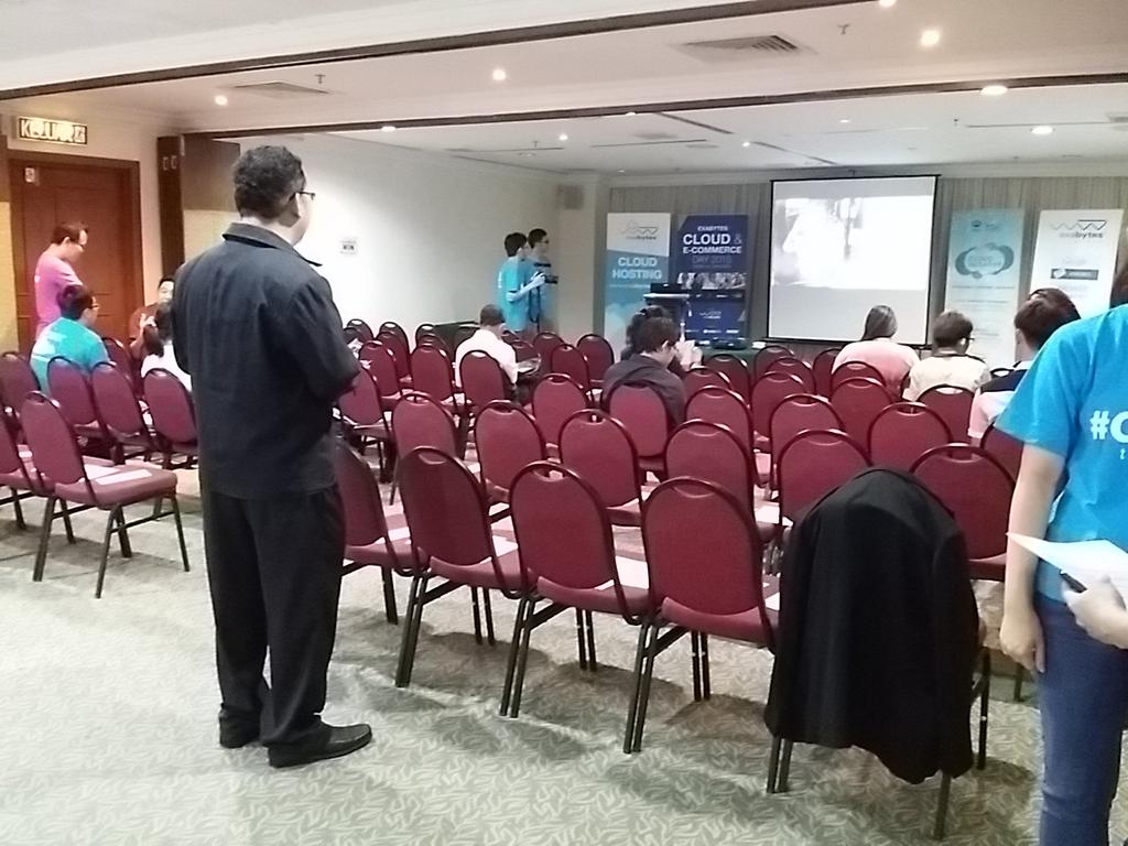 Ooi Poh Yan tweet media