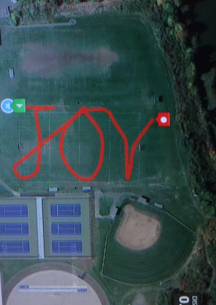 shb3cyclerun's tweet photo. Great time running @soundrunner. Always fun being there! #feelnewton #runningmakesmefeel #BqChat #runforjoy http://t.co/GDrtYddNvx