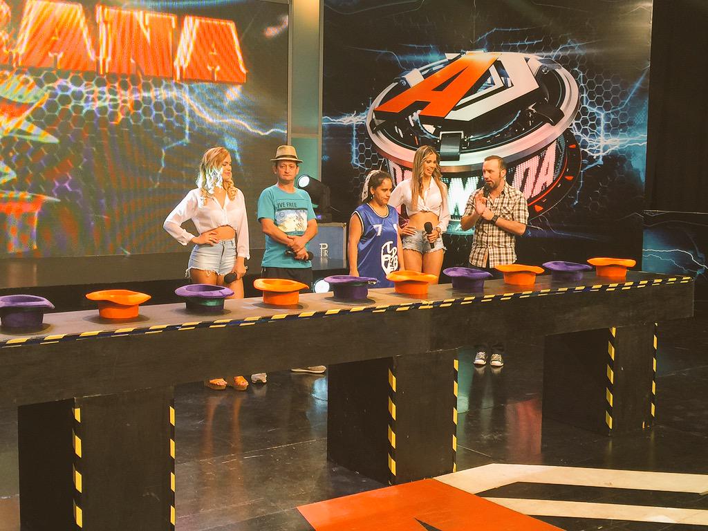 atodo13's tweet photo. Ya jugamos a "Las Ranas"🐸 por un hermoso Microondas!!👏🏻 #ATONpy http://t.co/VyFvKy4hOb