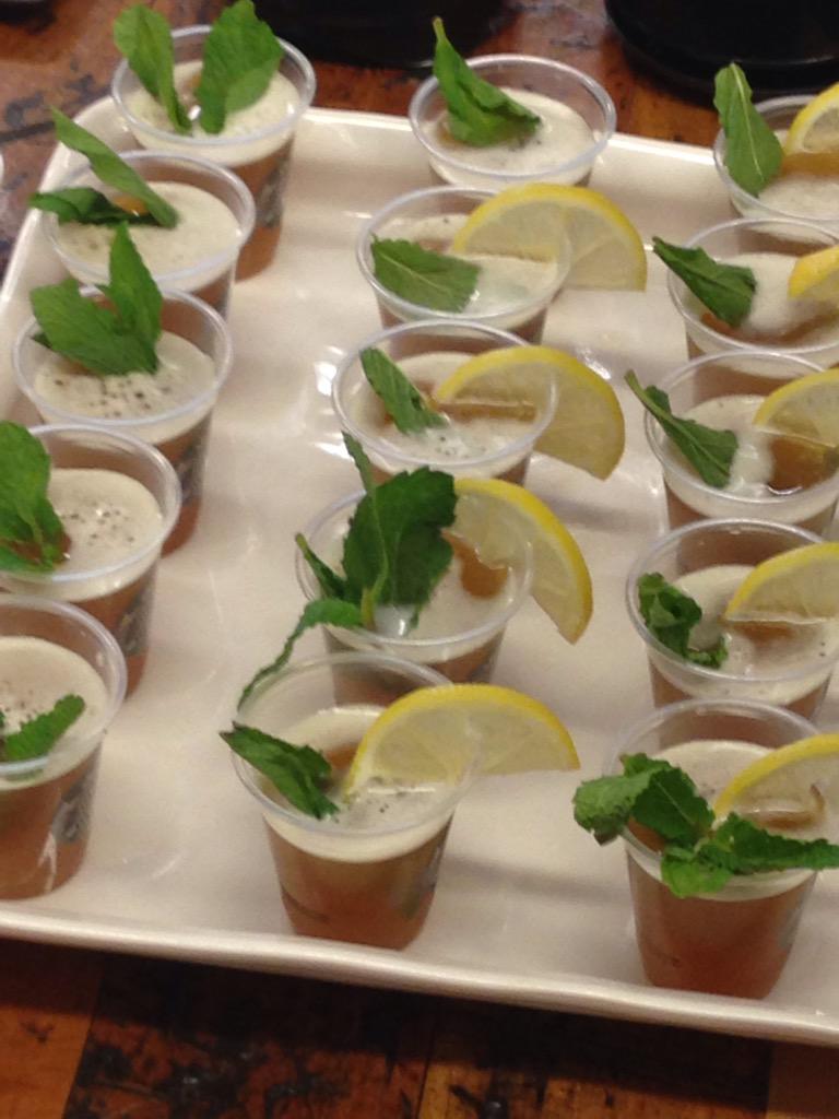 LadyGray2006's tweet photo. Awesome tasting Golden Monkey Arnold Palmers! #teavanapartner #tobeapartner @CourtneyRashai @OlgaBiletska 🍵👊🏼👍🏾🙌🏿 http://t.co/GabqqaxvC6
