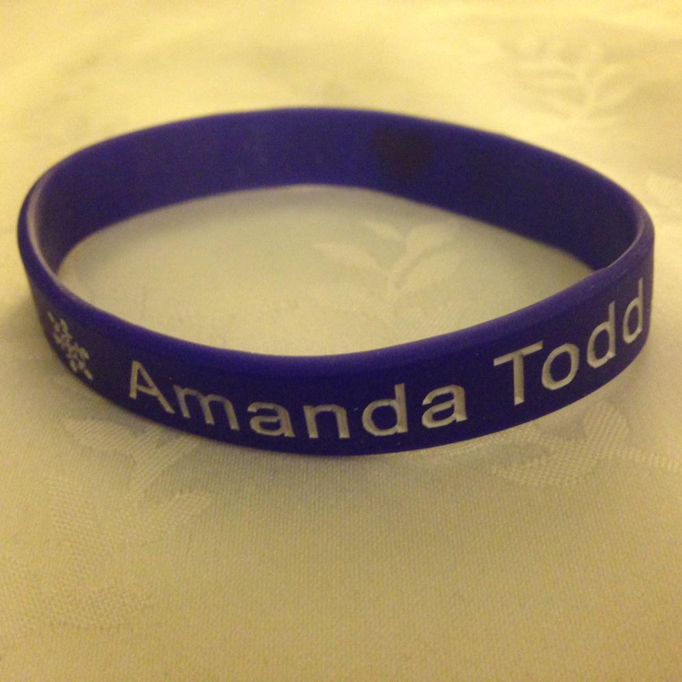 MoralCompass50's tweet photo. Thank you @c_todd for sharing @AToddLegacy. I will wear this bracelet with pride! #SMILEcon http://t.co/DJkycPvi4O