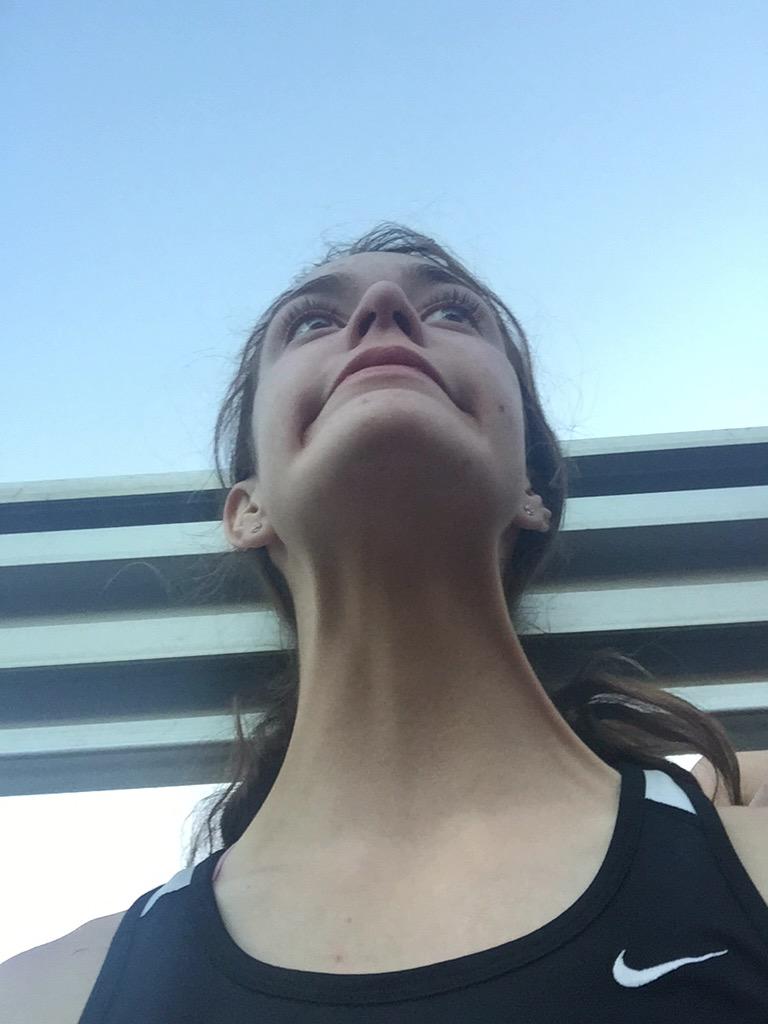 Emiiily143's tweet photo. reach for the stars. Even if you miss you land in space and probably die lol http://t.co/wXl7s4CyHQ