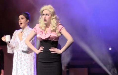 NorthStarBeat's tweet photo. The leads of the musical "9 to 5" came on "Update" to talk plot and to perform! Watch: http://t.co/DenmlLM7tz http://t.co/uc6IZDbnrx