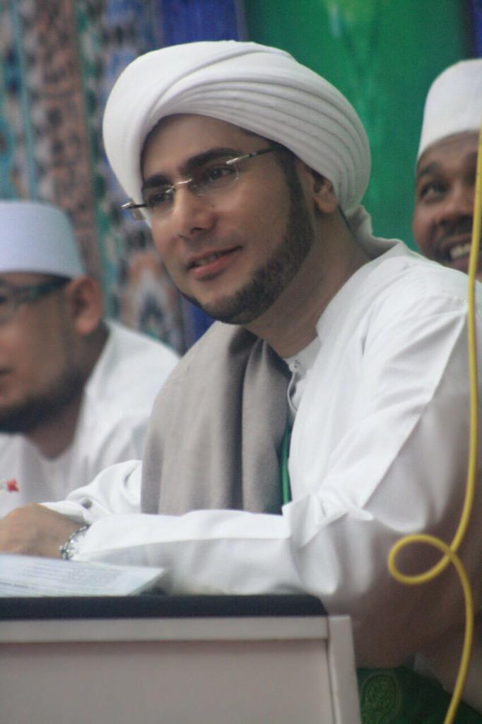 RRahmatiyah's tweet photo. @shb_syahab subhanallah habibiy... http://t.co/W4a9LBpFJk