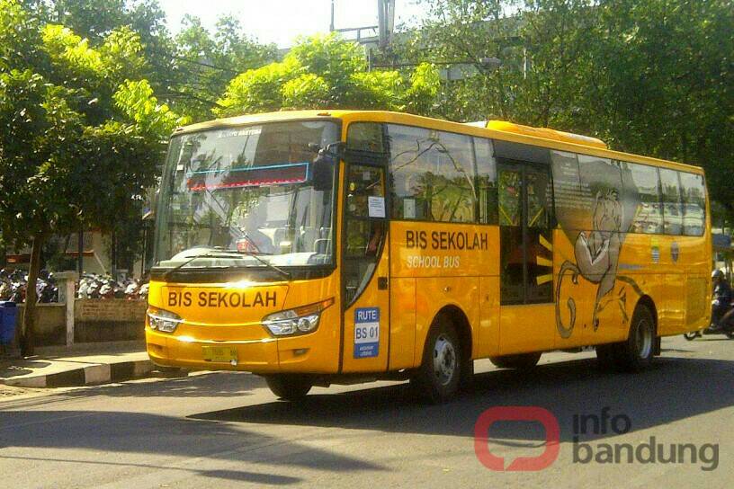 infobandung's tweet photo. Pemkot Siapkan 26 Bus Sekolah Baru Untuk Mengangkut Pelajar di Pinggiran Kota http://t.co/bJoNWOppi8 via @infobandung http://t.co/Mz40kVVqxk