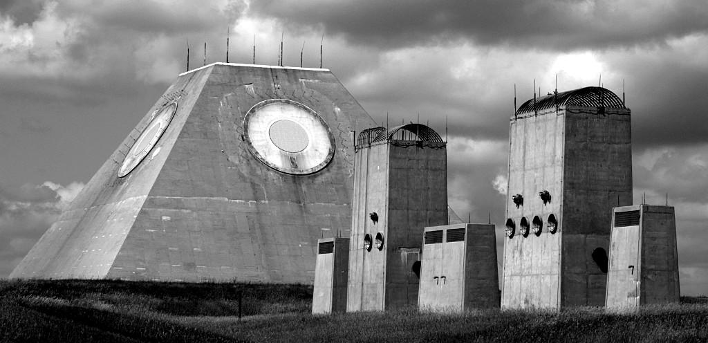 willknitforwine's tweet photo. Part of the Safeguard anti-ballistic missile system in North Dakota #Americanpyramid #coldwarhist http://t.co/e4smhlWbGO