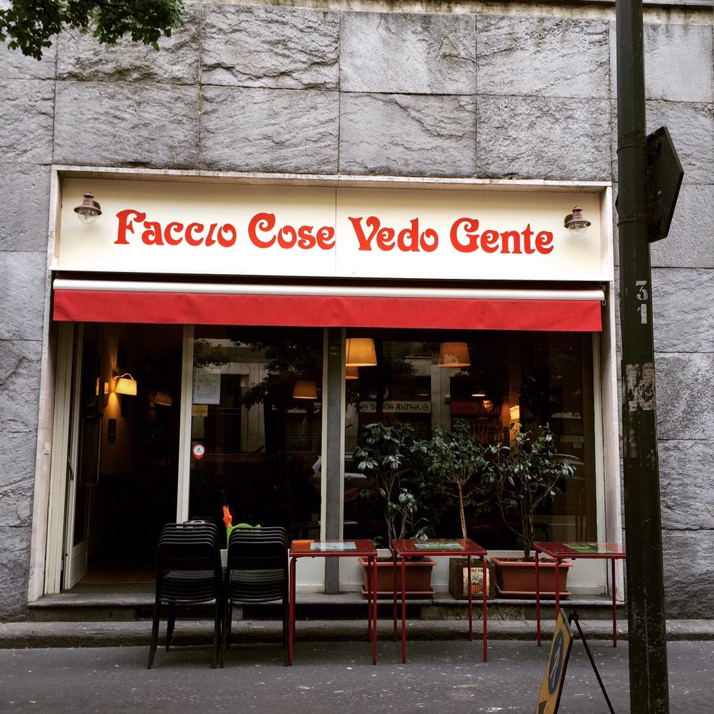 stanzaselvaggia's tweet photo. Insegne geniali a Milano. http://t.co/Y6howqaBek