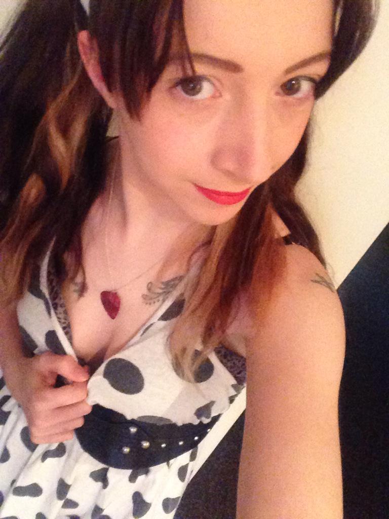 Mimi_Charm's tweet image. Sorry I'm quiet everyone, busy busy! Xx